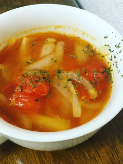 ミニトマトの素材の味が美味しい〜スープ-レシピのメイン写真