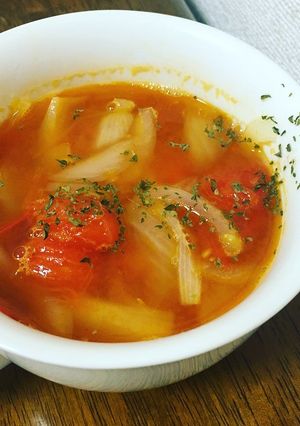 ミニトマトの素材の味が美味しい〜スープ-レシピのメイン写真