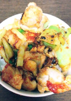 材料4つ!東松山風やきとり丼-レシピのメイン写真
