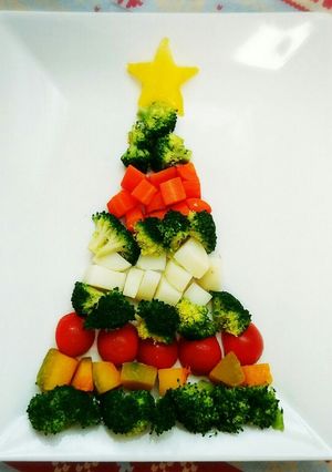 クリスマス温野菜ツリーサラダ-レシピのメイン写真