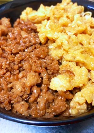 簡単！2色の美味しいそぼろ丼！-レシピのメイン写真