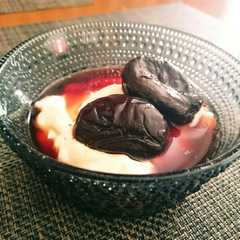 รูปของ 大人の味♡プルーンのワイン漬け