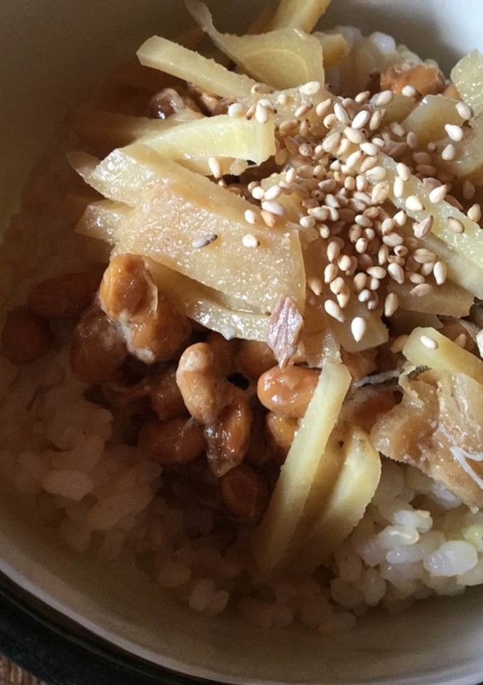鯖の味噌煮の生姜と納豆のご飯-レシピのメイン写真