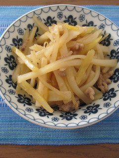 豚ひき肉入り三色芋きんぴら-レシピのメイン写真