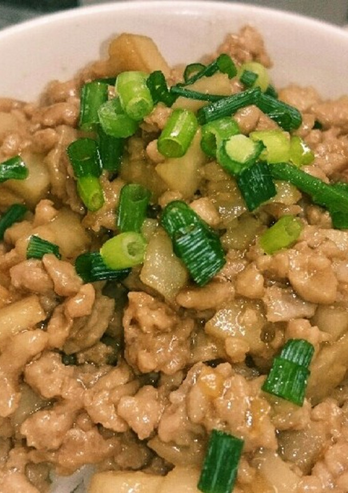 挽き肉とれんこん☆シャキウマそぼろ丼-レシピのメイン写真