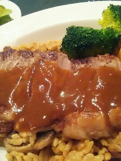 カレーピラフのステーキ丼-レシピのメイン写真