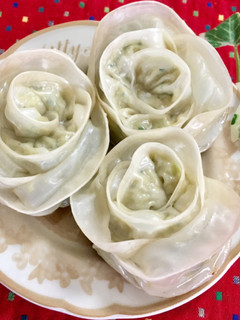 薔薇餃子(豆腐ミール入りヘルシー餃子)-レシピのメイン写真