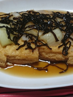 厚揚げと塩昆布と玉ねぎ簡単チン!-レシピのメイン写真