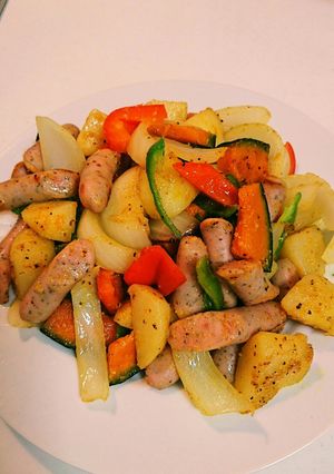 ソーセージと野菜のカレージャーマンポテト-レシピのメイン写真