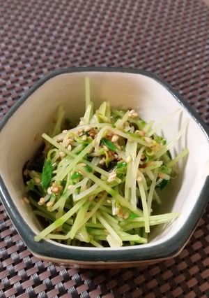 安い豆苗でパッと出来る節約一品！！！-レシピのメイン写真