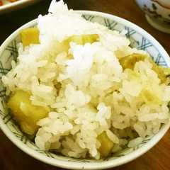 รูปของ 旦那喜ぶご飯5☆簡単すぎるサツマイモご飯