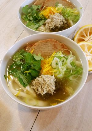 ゆず風味✡じゃこ天うどん✡とろろ昆布のせ-レシピのメイン写真
