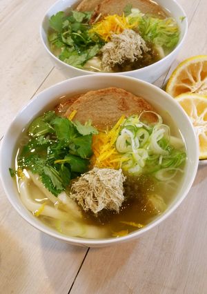 ゆず風味✡じゃこ天うどん✡とろろ昆布のせ-レシピのメイン写真
