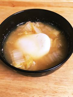 落としたまごのみそ汁 白菜で-レシピのメイン写真