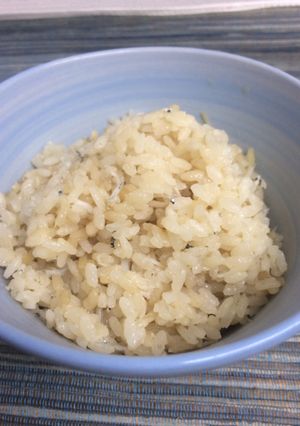 仕込みは3分!?しらすの炊き込みご飯。-レシピのメイン写真