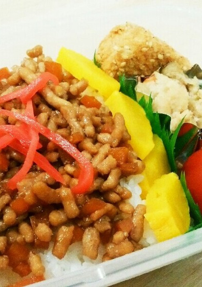 すき焼きのタレで鶏そぼろ弁当♪-レシピのメイン写真