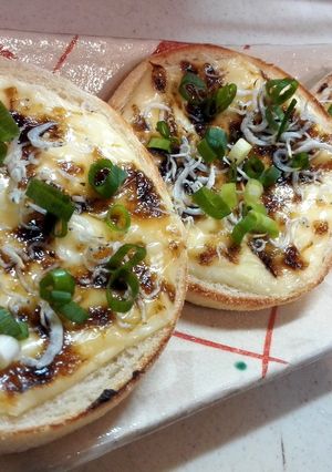 しらすと海苔のチーズトースト-レシピのメイン写真