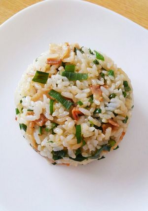 豚バラと青ネギ(長ネギの葉っぱ)炒飯-レシピのメイン写真