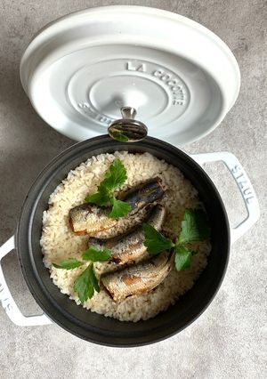STAUBでいわし炊き込みゴハン-レシピのメイン写真
