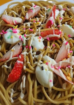 ショートケーキ風やきそば-レシピのメイン写真