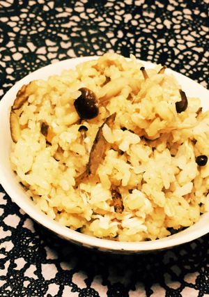 しらたき入りで糖質オフな炊き込みご飯-レシピのメイン写真