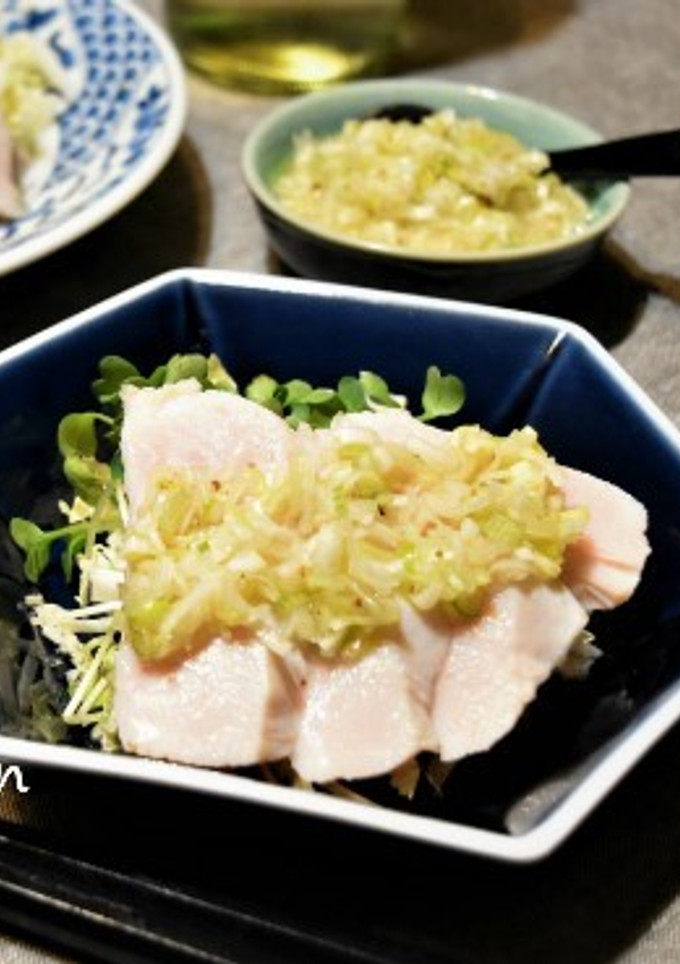 鶏むねで白切鶏(中華風茹で鶏)のネギだれ-レシピのメイン写真