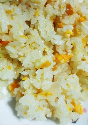 鶏がらスープの素で手軽にチャーハン♥-レシピのメイン写真