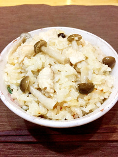 すぐできる!鶏ときのこの炊き込みごはん-レシピのメイン写真