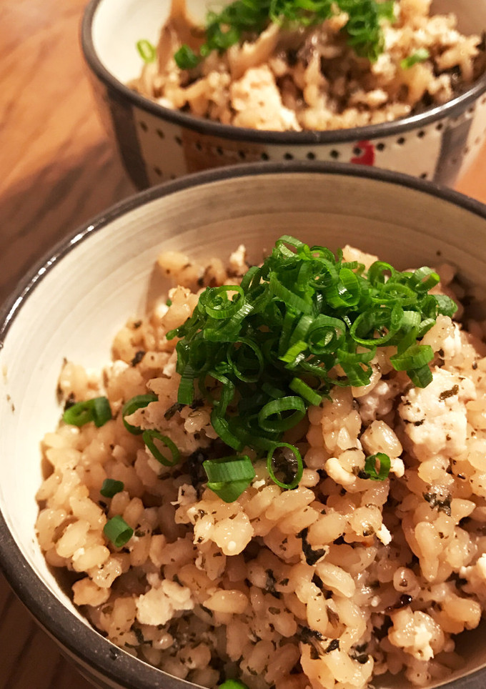 ゆかりと鶏そぼろの炊き込みご飯-レシピのメイン写真