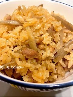 ごぼうと鶏の炊き込みご飯-レシピのメイン写真