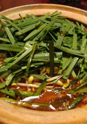 ほくほくピリ辛♪鶏団子鳥もつキムチ鍋-レシピのメイン写真