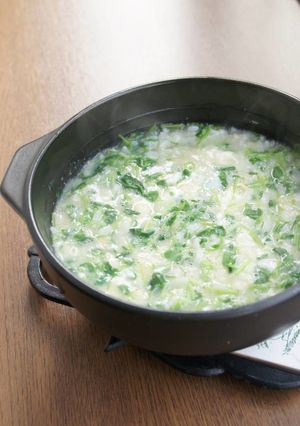 一人鍋で、たっぷり豆苗と卵のおじや-レシピのメイン写真