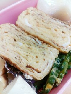 私と弟のお弁当の中の卵焼き-レシピのメイン写真