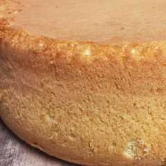 รูปของ 基本の15cmのスポンジケーキ