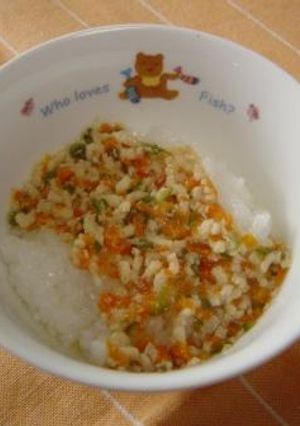 とりそぼろごはん(離乳食・中期~)-レシピのメイン写真