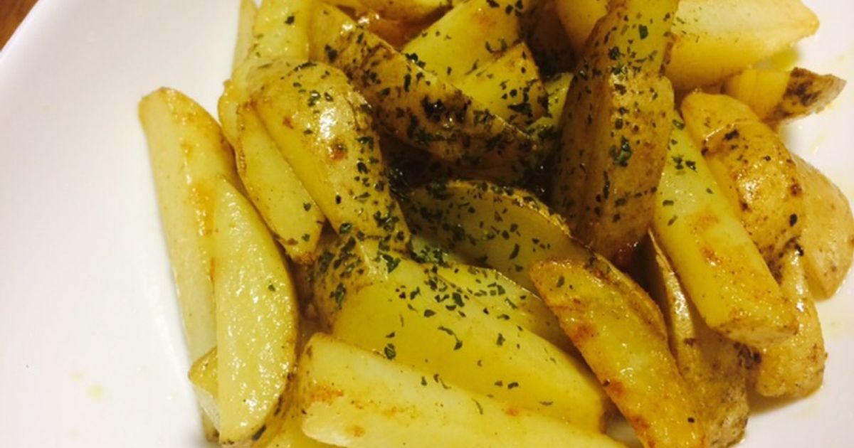 揚げ焼き♪ガリバタ醤油のフライドポテト by MatsCafe 【クックパッド