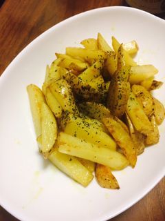揚げ焼き♪ガリバタ醤油のフライドポテト-レシピのメイン写真