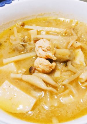 野菜たっぷり★ヘルシーグリーンカレー鍋-レシピのメイン写真