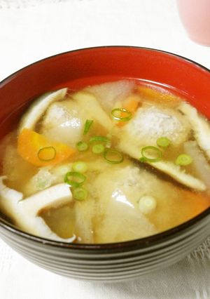 創味シャンタンでいわしのつみれ汁♬-レシピのメイン写真
