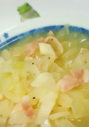 生姜入り！玉ねぎの食べるコンソメスープ-レシピのメイン写真