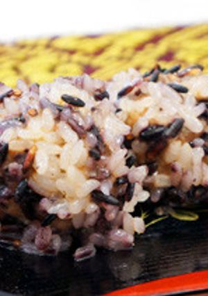 黒紫米と餅米の肉団子-レシピのメイン写真