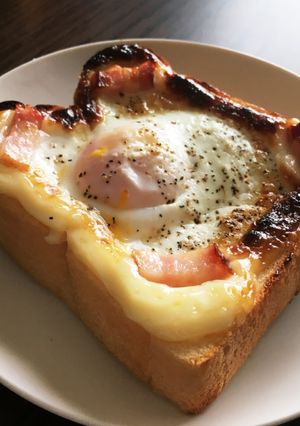某コンビニレシピを再現！目玉焼きトースト-レシピのメイン写真