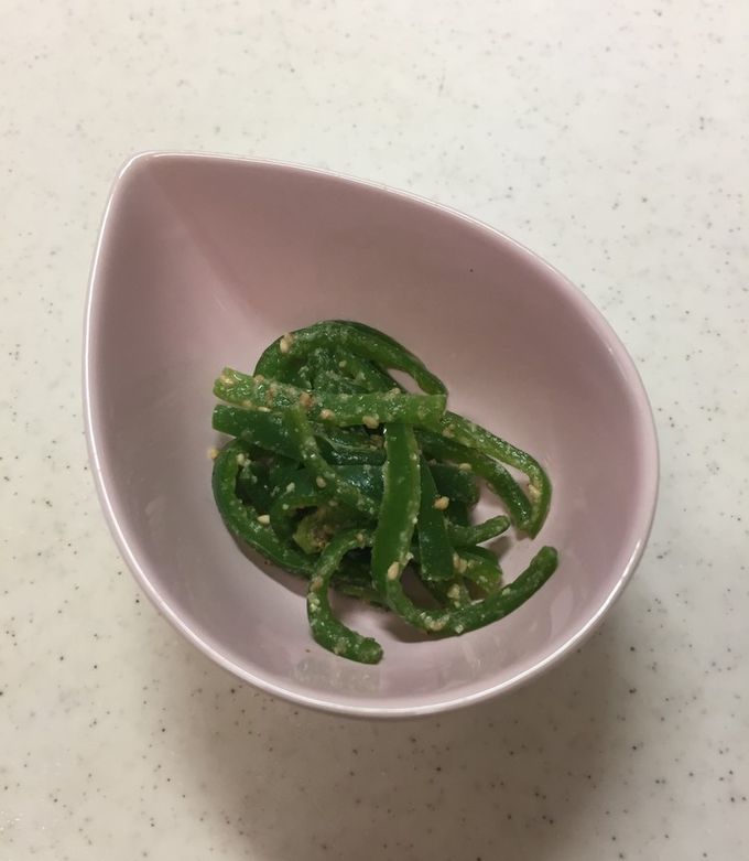 簡単美味しい！茹でピーマンのごま和え。 by わあち 【クックパッド
