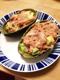 材料2つ♡マグロとアボカドのタルタル-レシピのメイン写真