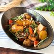 新じゃがいもと厚揚げの豚ひき肉炒め煮