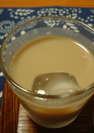 黒豆煮汁でコーヒーオレ♪-レシピのメイン写真
