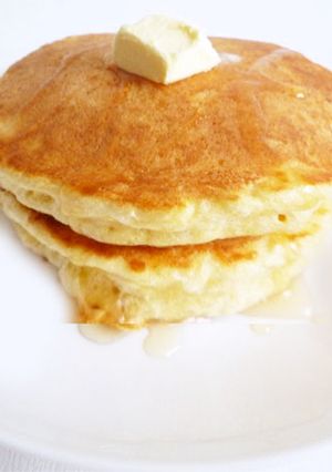 HM　メレンゲでふわふわ　ホットケーキ-レシピのメイン写真