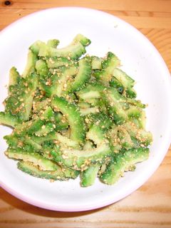 超簡単!ゴーヤの胡麻和え-レシピのメイン写真