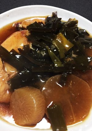 炊飯器で簡単☆大根と鶏手羽のこってり煮-レシピのメイン写真