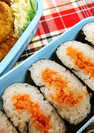 お弁当に★簡単【鮭のペタンコおにぎり】♪-レシピのメイン写真